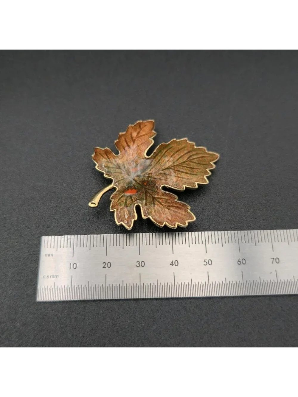 Vintage Enamel Fall Maple Leaf - Gold Tone Autumn Foliage Pin Brooch A8061